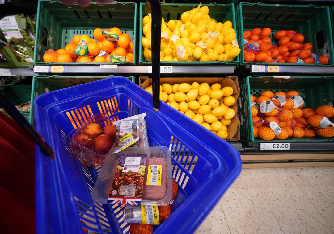 Drijven supermarkten de prijzen op? Testaankoop vraagt onderzoek naar «graaiflatie»