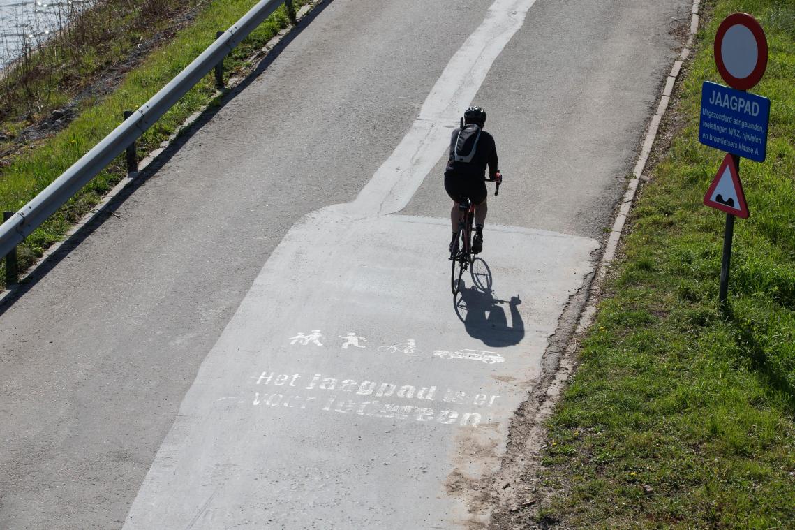 Nieuwe campagne roept op tot hoffelijkheid en veilig verkeer op jaagpaden