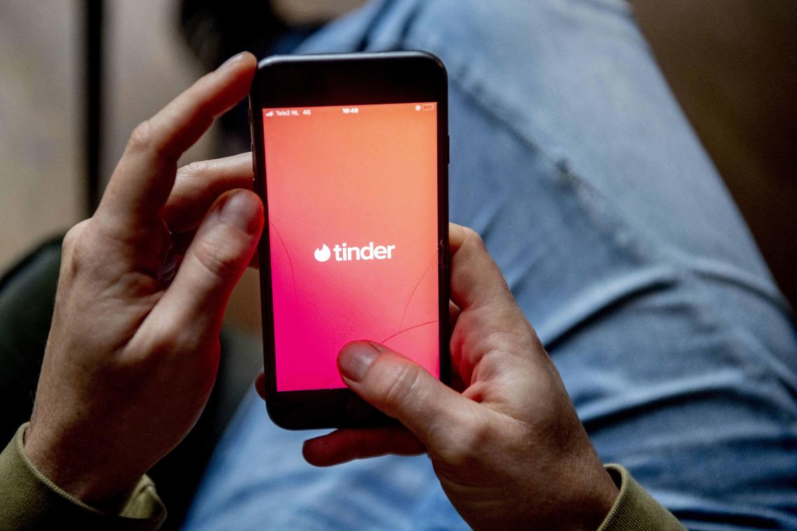 Meer dan de helft van de Tinder-gebruikers heeft een relatie of is getrouwd