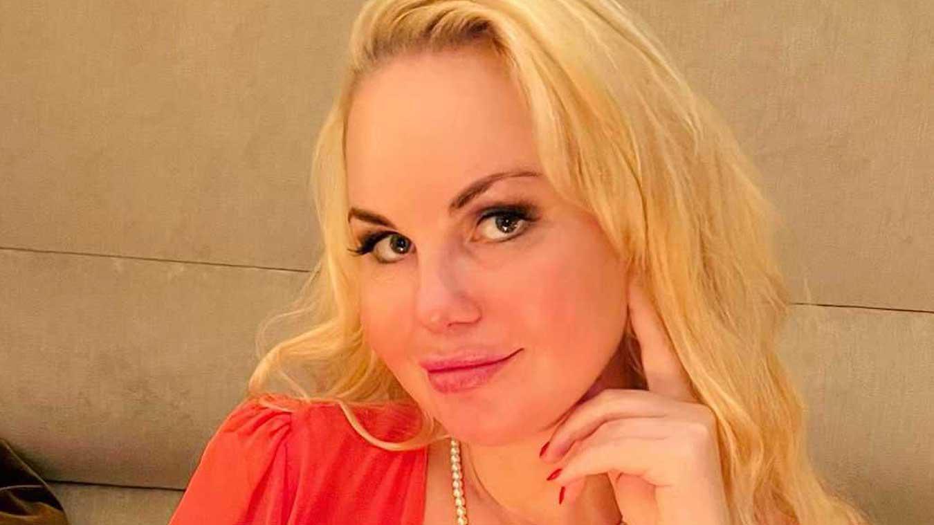 Lesley-Ann Poppe over de gekste plek waar ze seks had: «Ik zag rood van schaamte»