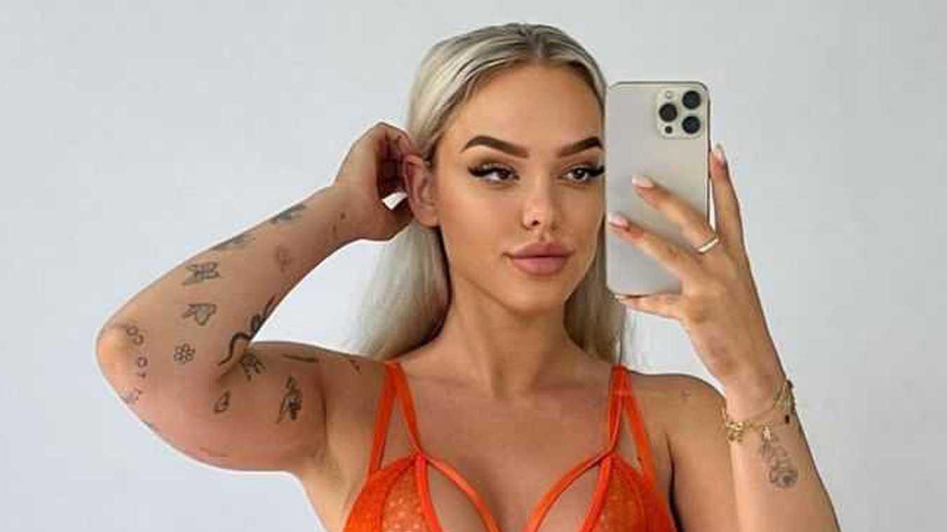 ‘Temptation’-Romée poseert in doorzichtige lingerie: «Knapste vrouw ter wereld!» (foto)
