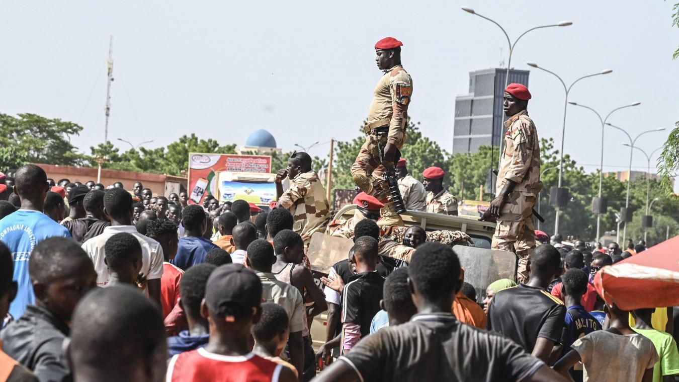 Defensie en Buitenlandse Zaken helpen Belgen en rechthebbenden terugkeren uit Niger