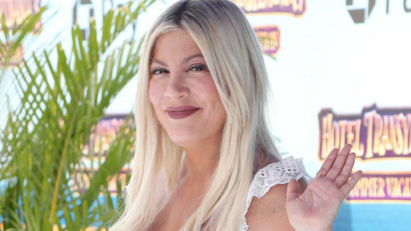Actrice Tori Spelling opgenomen in het ziekenhuis: «Ik mis mijn kinderen zo»