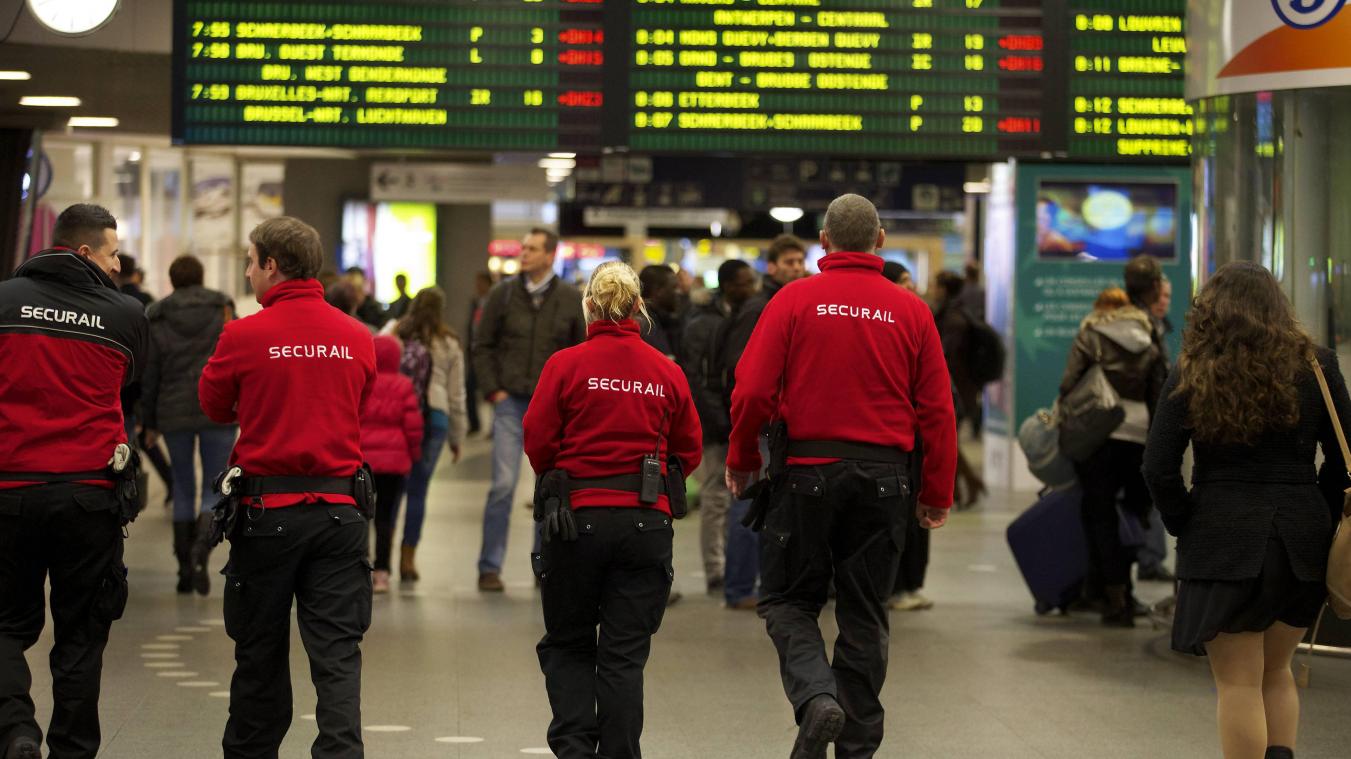 Hoe kon de situatie aan Brussel-Zuid zo ontsporen? «Het is dramatisch»