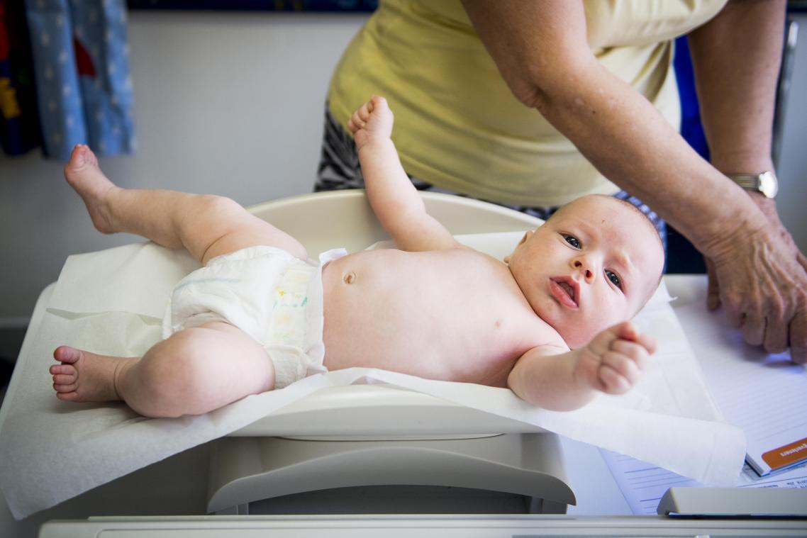 Europese Commissie keurt eerste RSV-vaccin voor zuigelingen goed