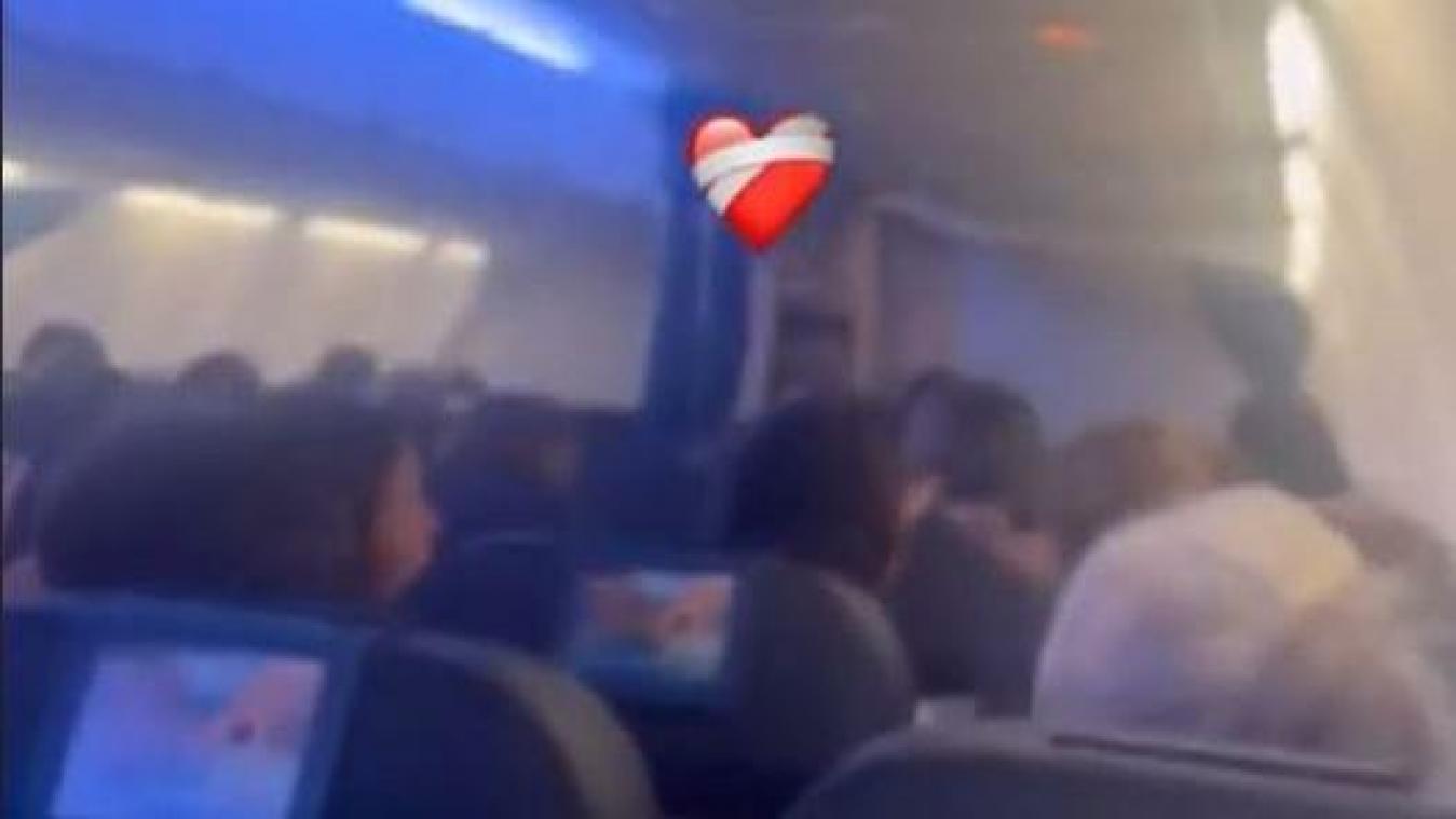 Passagiers vrezen voor hun leven tijdens stormachtige vlucht: «Ik dacht: dit is het»