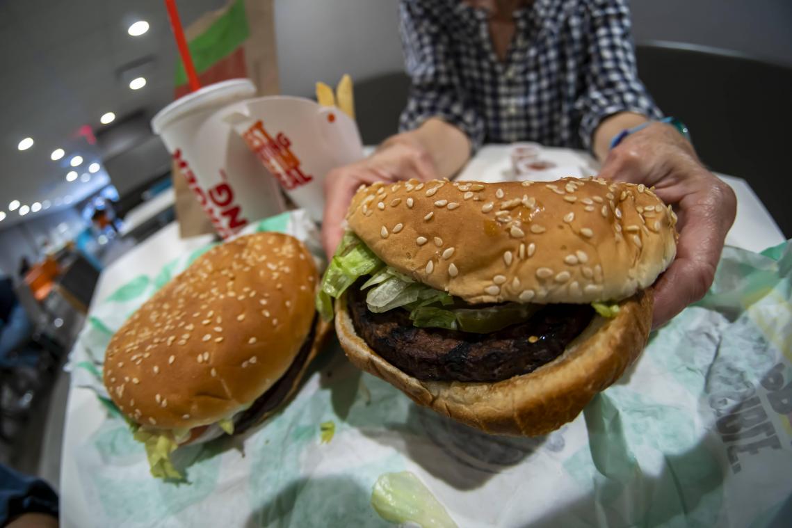 Burger King voor de rechter vanwege te kleine Whopper