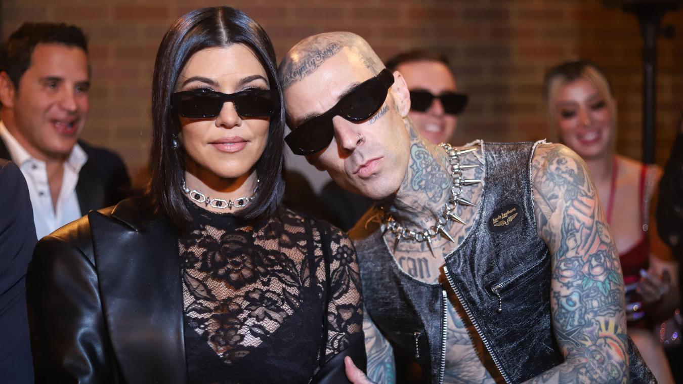 Verklapte Kourtney Kardashian wanneer ze moet bevallen? Fans denken van wel