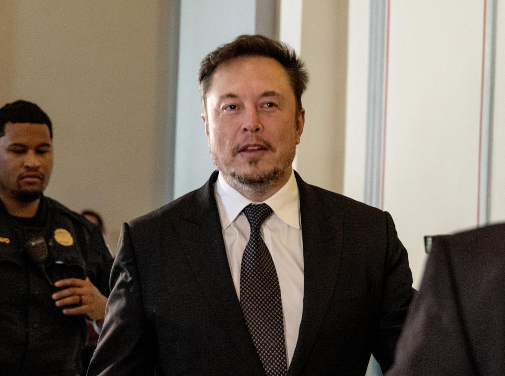 Elon Musk overweegt «kleine betaling» voor gebruik X om «leger aan bots» te bestrijden