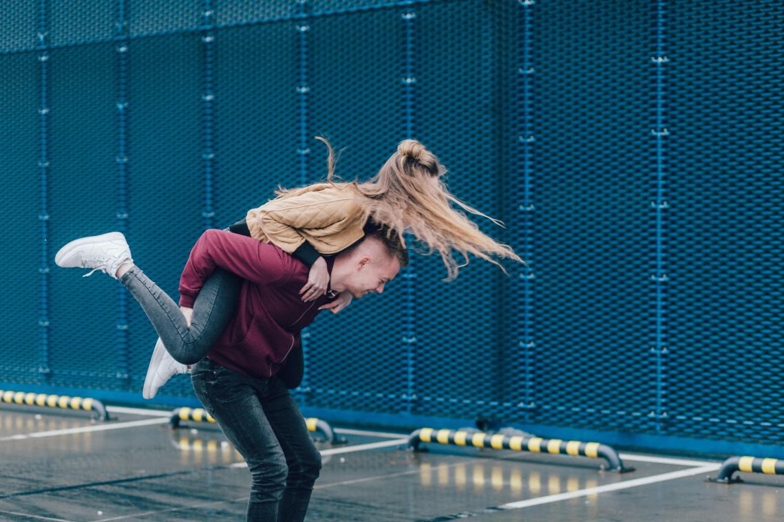 Seksuoloog Chloé De Bie geeft 5 datingtips voor studenten: «Iedereen houdt van iemand die weet wat die wil»