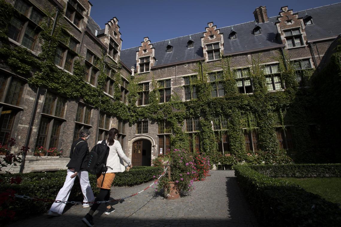 Tuchtonderzoek naar decaan Universiteit Antwerpen wegens grensoverschrijdend gedrag