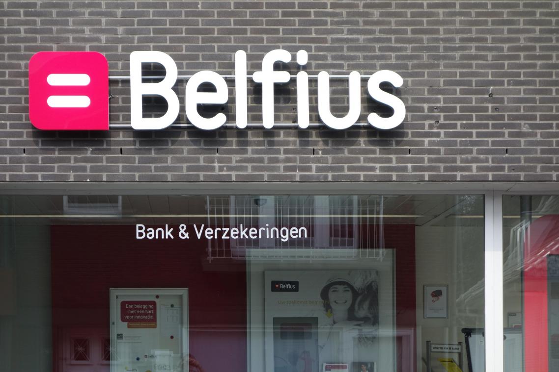 Belfius trekt als eerste grootbank de basisrente en getrouwheidspremie op spaarrekeningen op