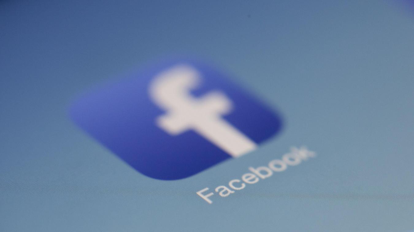 HUH. Heeft Facebook een nieuw logo?
