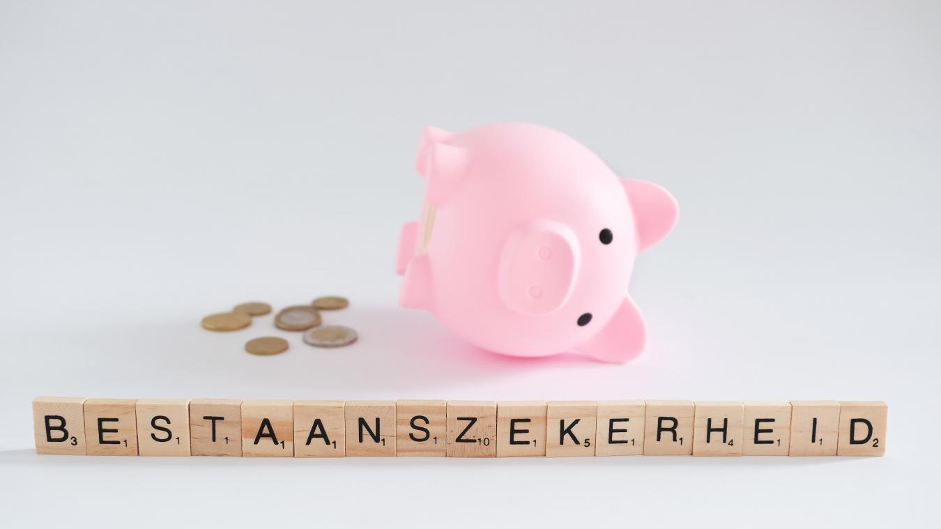 1 op 6 Belgische gezinnen gaat elke maand honderden euro’s in het rood: Meer dan de helft gezinnen komt maar net rond