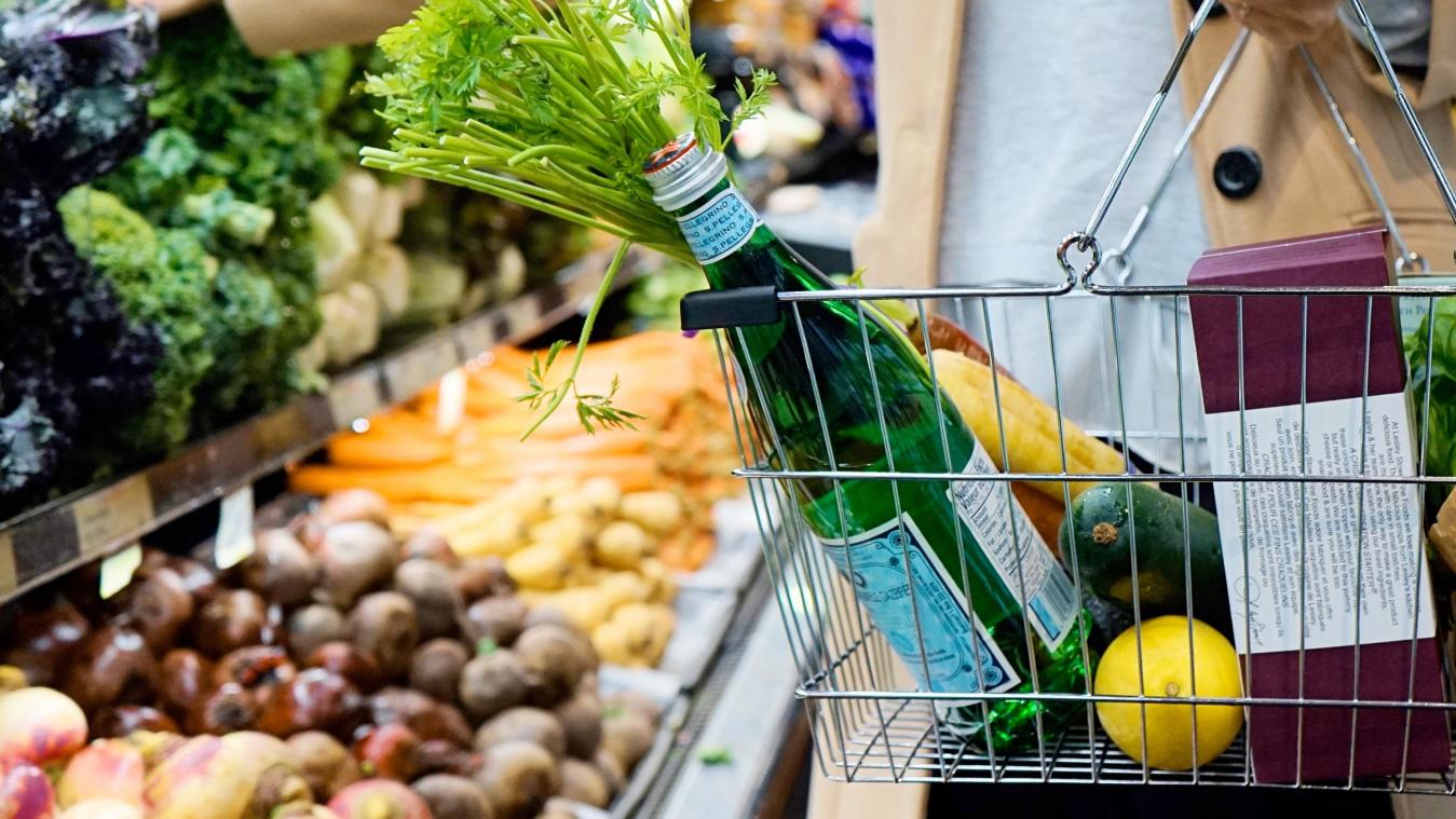 Boodschappen doen iets goedkoper, maar winkelen blijft toch vooral duur