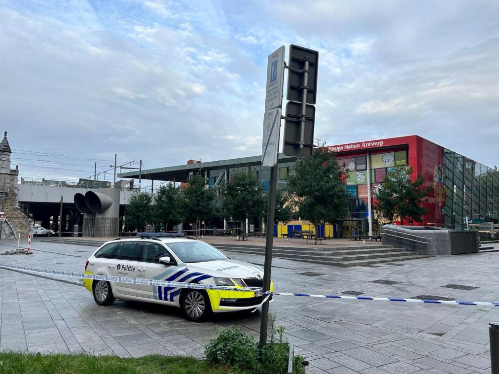 Verdacht pakket gevonden in Antwerpen-Centraal, zware hinder voor treinverkeer