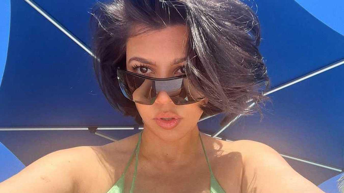 Hoogzwangere Kourtney Kardashian poseert halfnaakt, maar volgers spotten opvallend detail (foto)