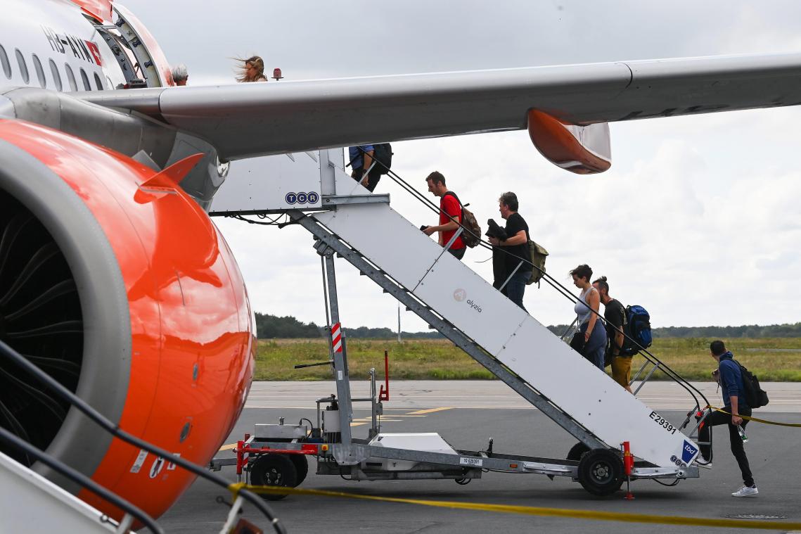 EasyJet annuleert vlucht nadat passagier drol achterlaat op de grond: «Erg oncomfortabel»