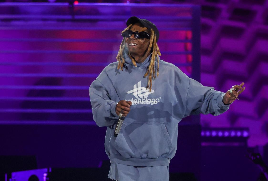 We houden van Lil Wayne's reactie op het bizarre wassen beeld van zichzelf: «Dat ben ik niet!»