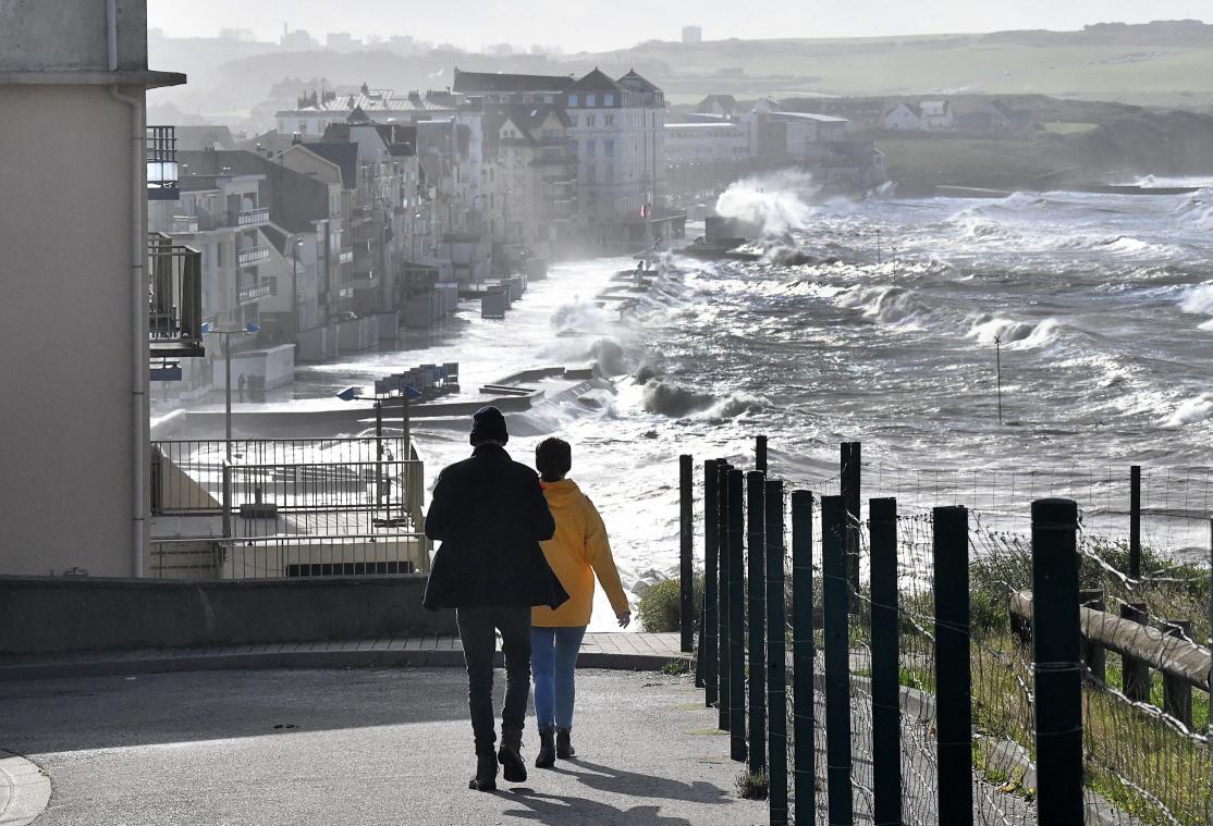 Geen treinverkeer tussen Brugge en kust door storm Ciarán