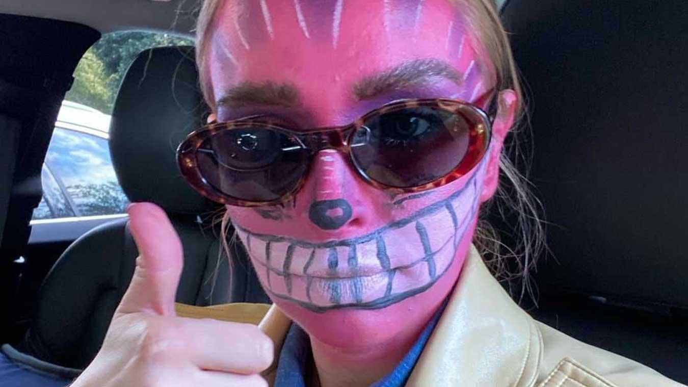 Weet jij welke bekende Vlaming er achter deze Halloween-look zit? (foto)