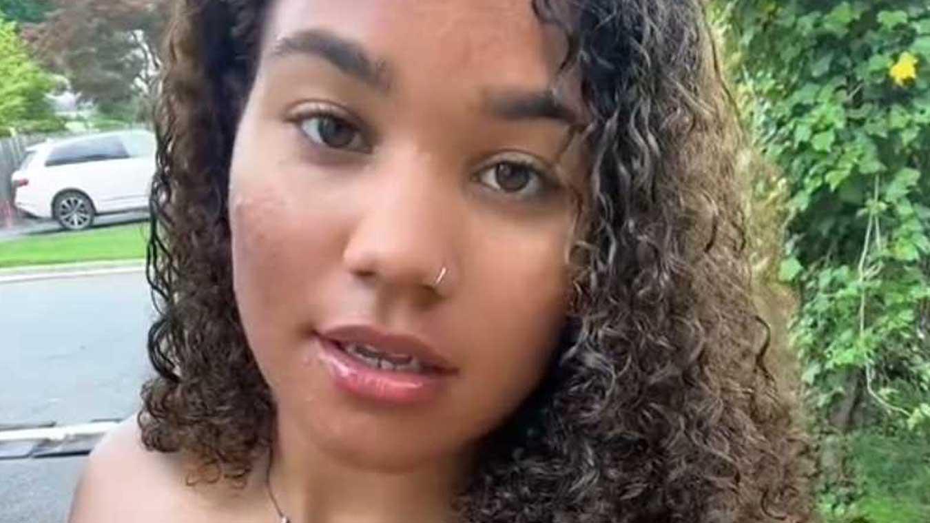 Influencer haalt uit naar critici die vinden dat ze te schaars gekleed is: «Dit is mijn leven!» (video)