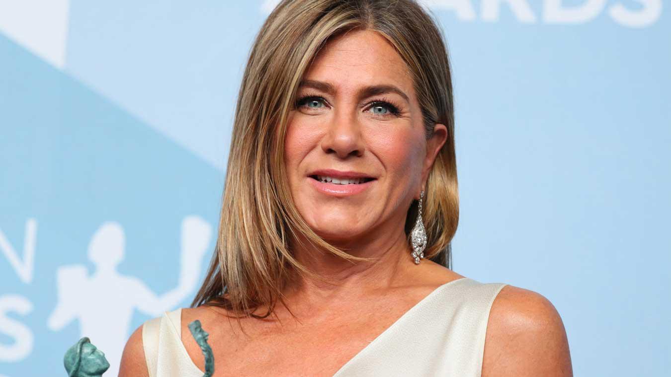 Jennifer Aniston reageert voor het eerst op overlijden van Matthew Perry: «Je maakte mijn dag altijd goed»
