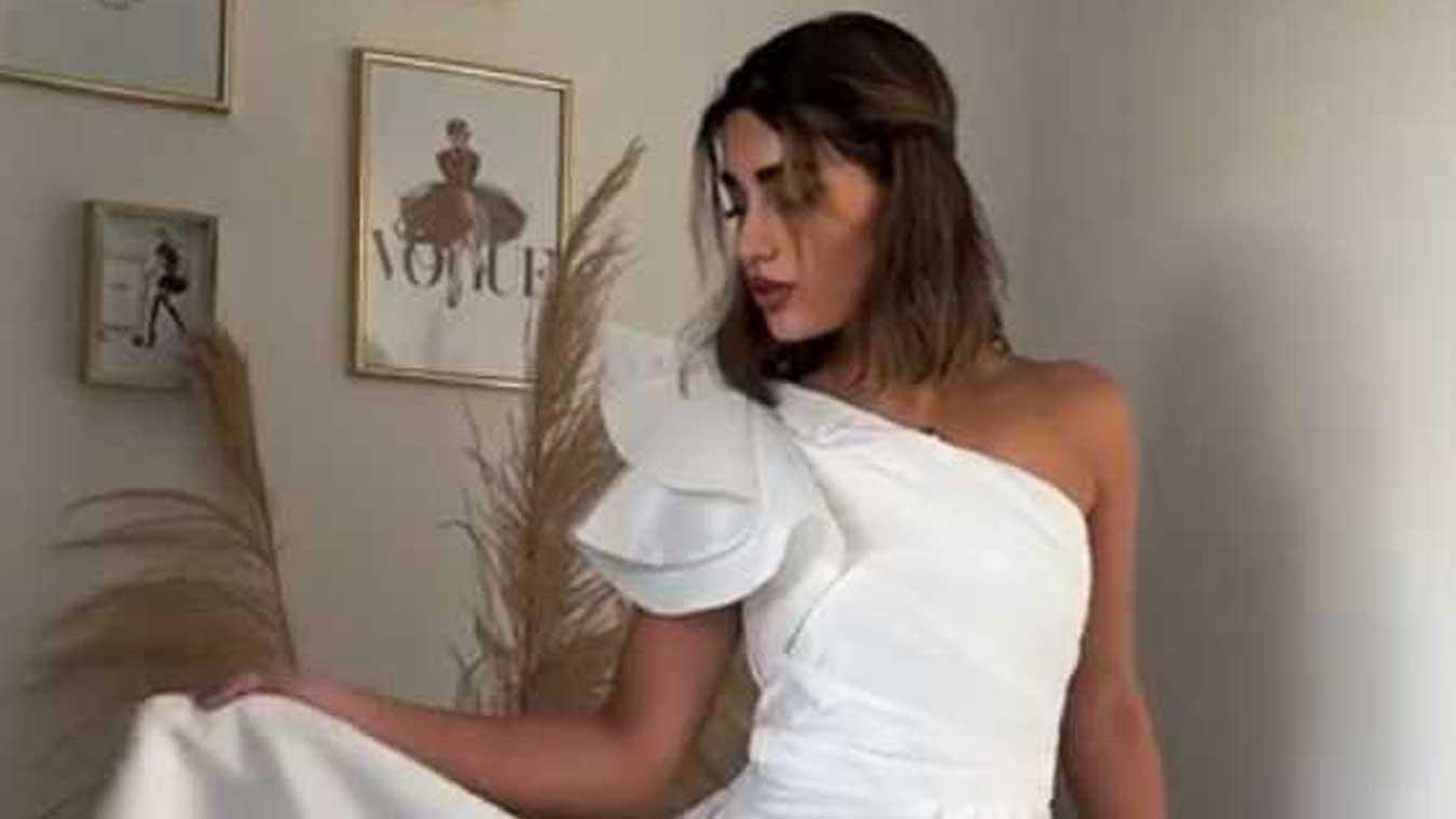 Influencer poseert in vier prachtige trouwjurken die minder dan 100 euro kosten: «Onvoorstelbaar!» (video)