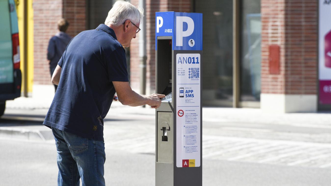 Antwerpen: Nieuw parkeerbeleid blijft, wel meer ‘Shop & Go’-plaatsen