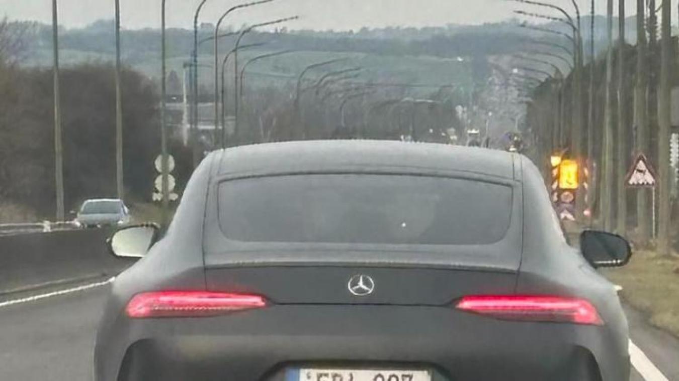 Deze gewaagde nummerplaat valt op: «Hoe je jezelf belachelijk maakt met een droomauto» (foto)
