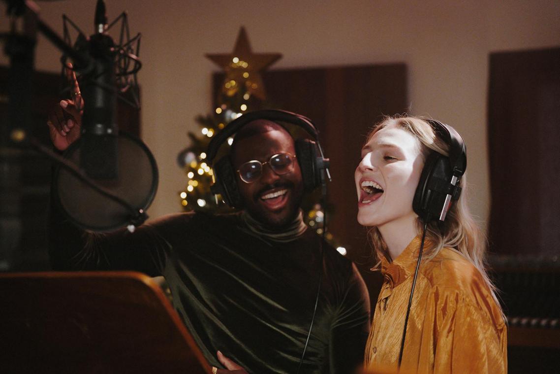 Ontdek het vrolijkste kerstlied ooit, én het is Belgisch (video)