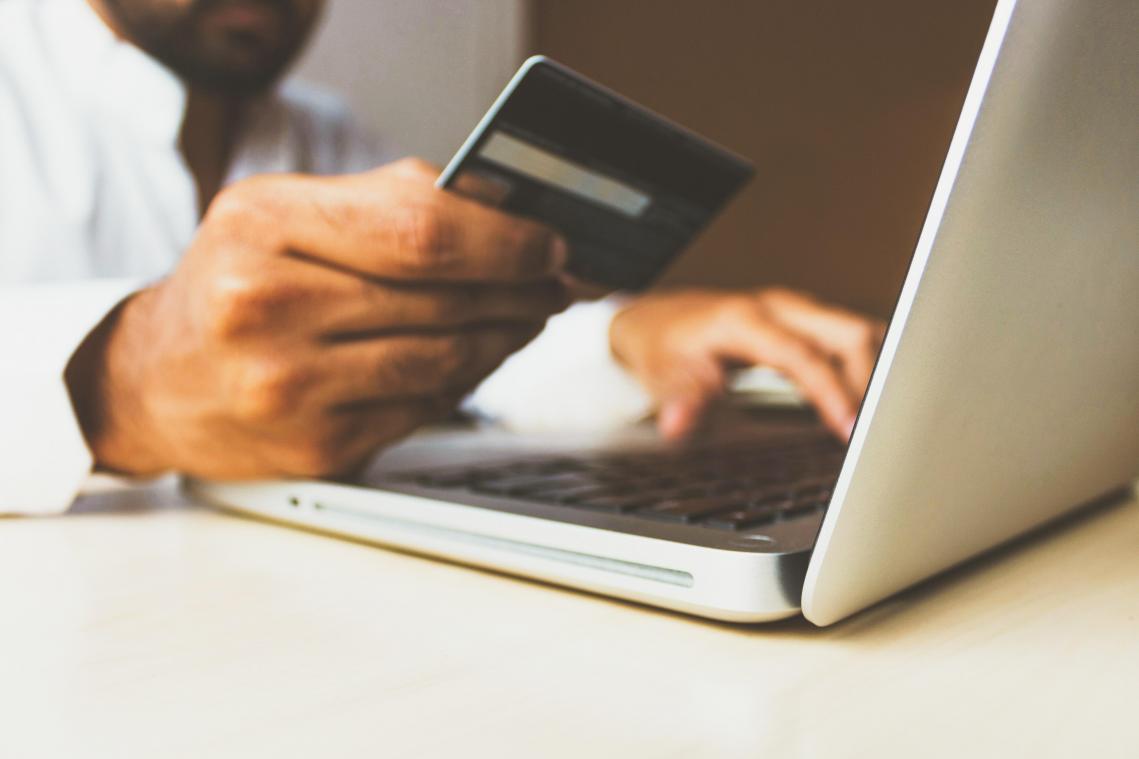 Sparen bij internetbank bracht ruim drie keer meer op dan bij grootbank