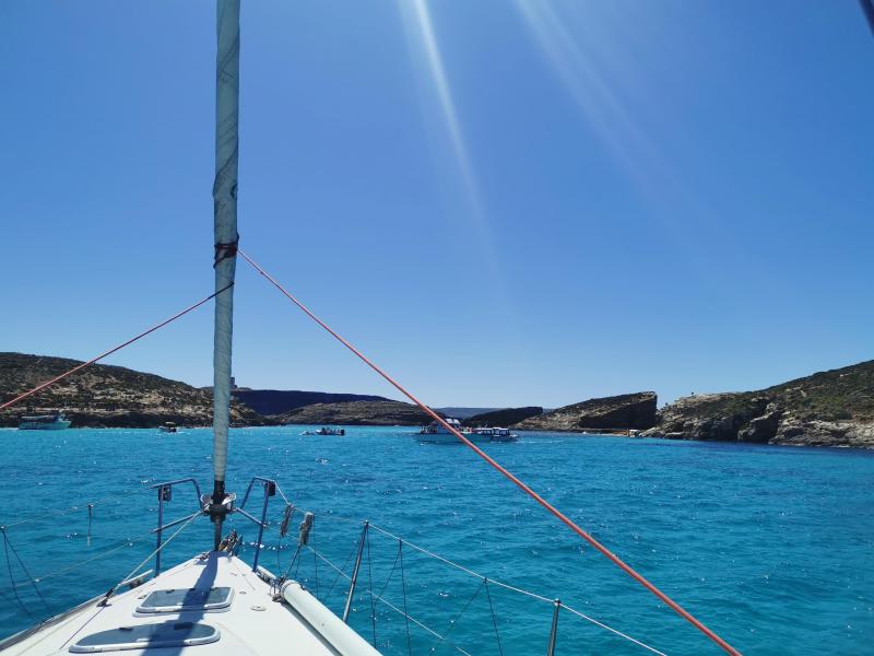 Zeilen naar Blue Lagoon