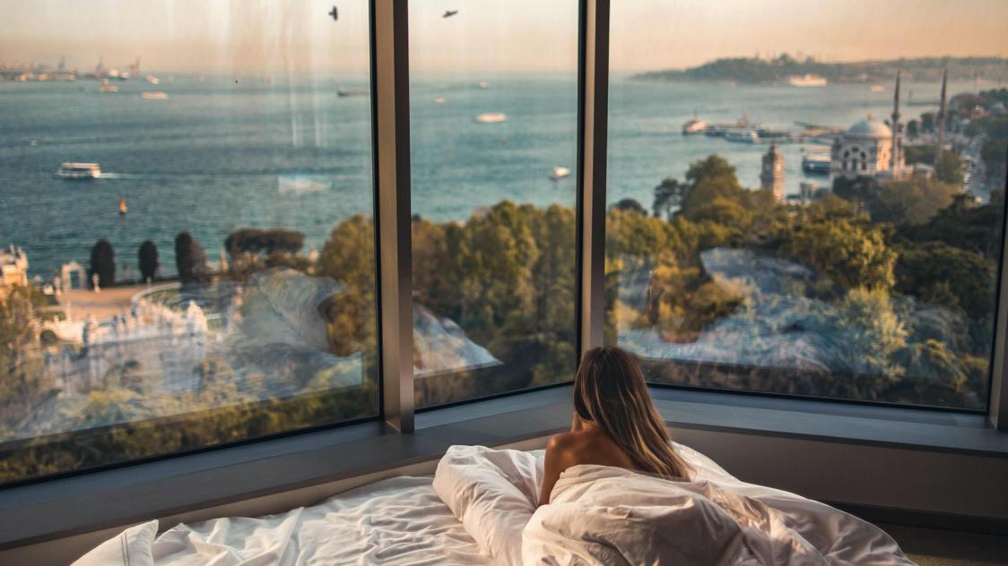 pexels-roberto-nickson-2417842