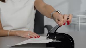 stephen-goldberg-LBLc9M1YrwQ-unsplash