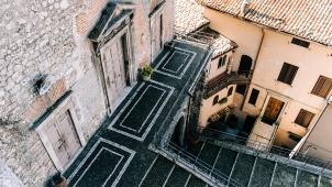 gabriella-clare-marino-zbWrUo2f23M-unsplash