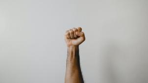 clay-banks-h4elZPxUXLU-unsplash