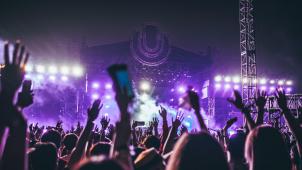 hanny-naibaho-aWXVxy8BSzc-unsplash