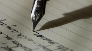 aaron-burden-y02jEX_B0O0-unsplash (1)