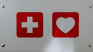 claudio-schwarz-L8iPDE99z9c-unsplash