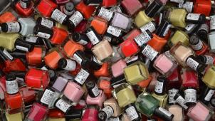 lacquer-g076d6704e_1920