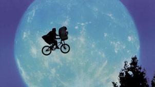 MV5BMTQ2ODFlMDAtNzdhOC00ZDYzLWE3YTMtNDU4ZGFmZmJmYTczXkEyXkFqcGdeQXVyMTQxNzMzNDI@