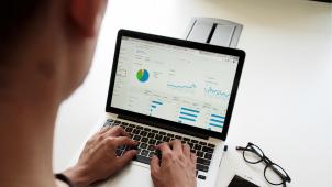 campaign-creators-pypeCEaJeZY-unsplash