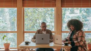 surface-Ze1s1X_DTXc-unsplash