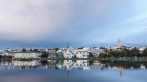 square-lab-ZYFlM9I8s8A-unsplash