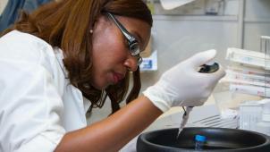 national-cancer-institute-lTlB51-XGP4-unsplash