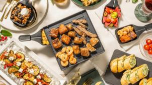 HF_Y23_L_G_Table_XMAS_BNL_L_ 16high