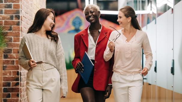 pexels-alexander-suhorucov-6457562